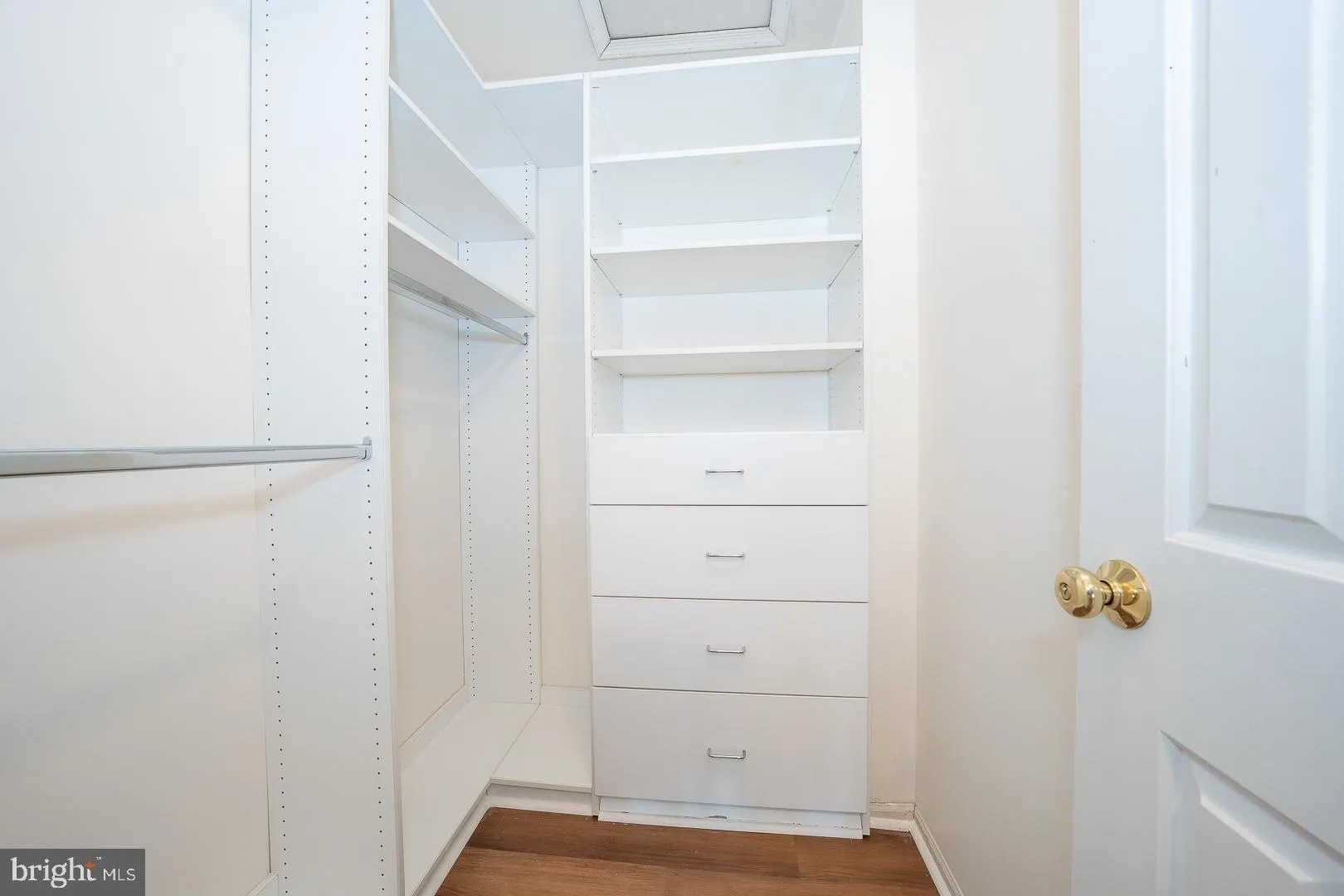 Wayne, Pennsylvania 19087, United States, 2 Bedrooms Bedrooms, ,2 BathroomsBathrooms,Residential,Active,200558