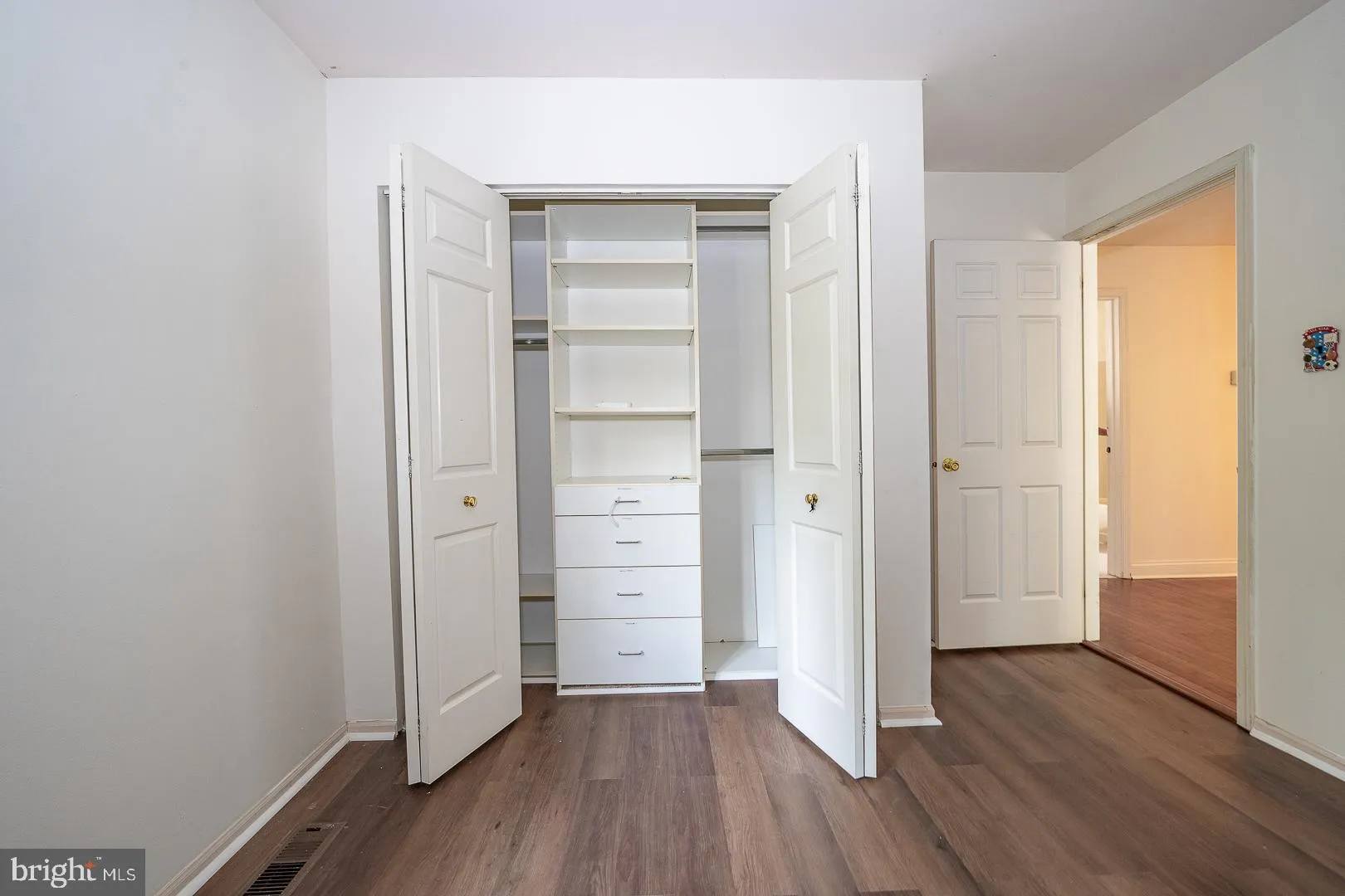 Wayne, Pennsylvania 19087, United States, 2 Bedrooms Bedrooms, ,2 BathroomsBathrooms,Residential,Active,200558