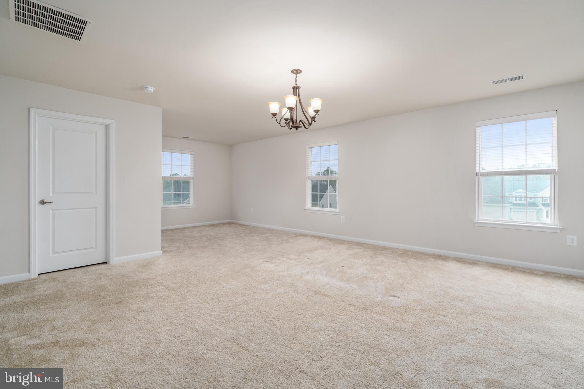 LEE'S PARKE - Residential