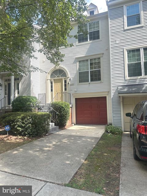12287 WYE OAK COMMONS CIRCLE BURKE VA 22015