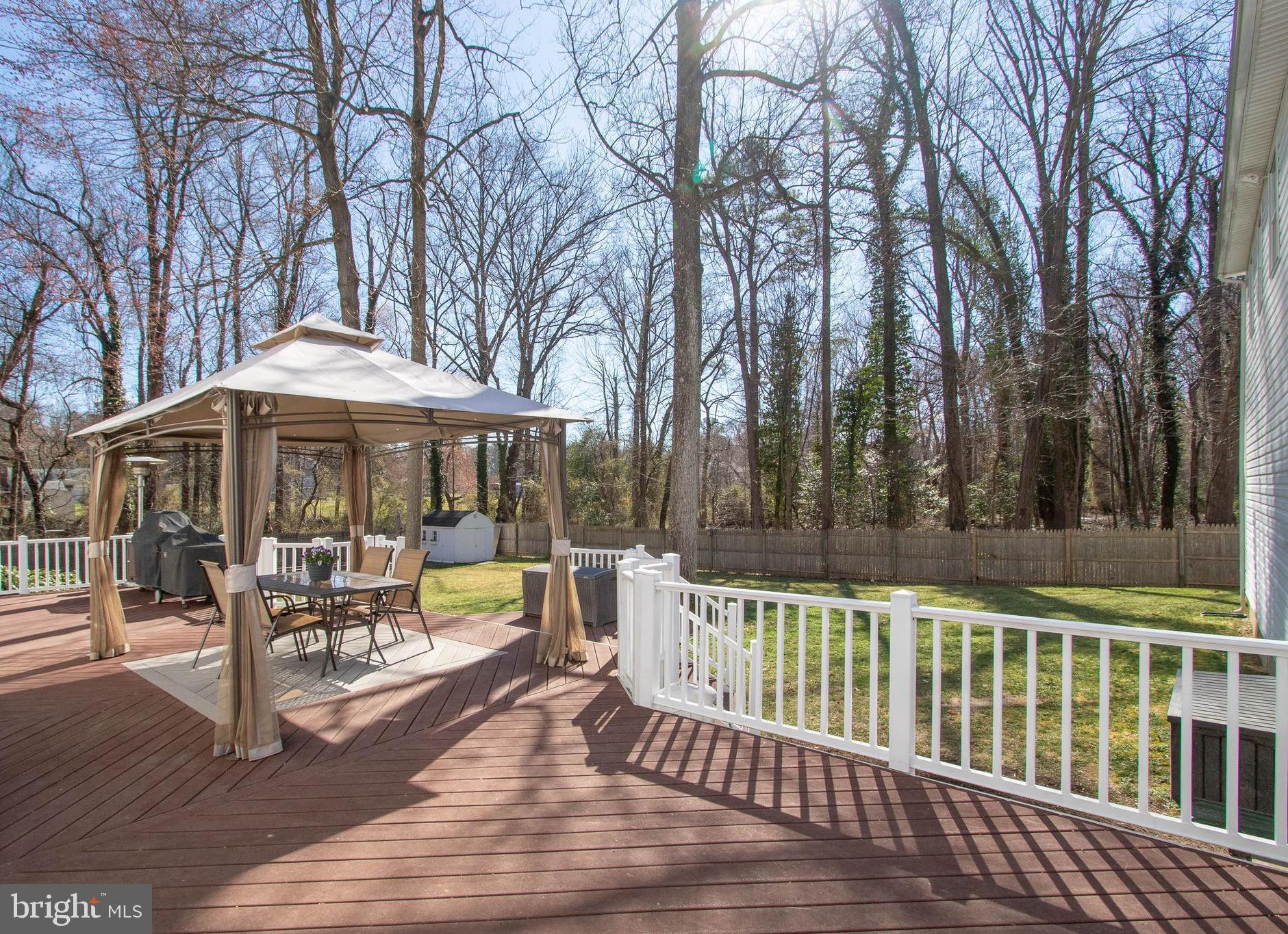 MASON NECK - Residential