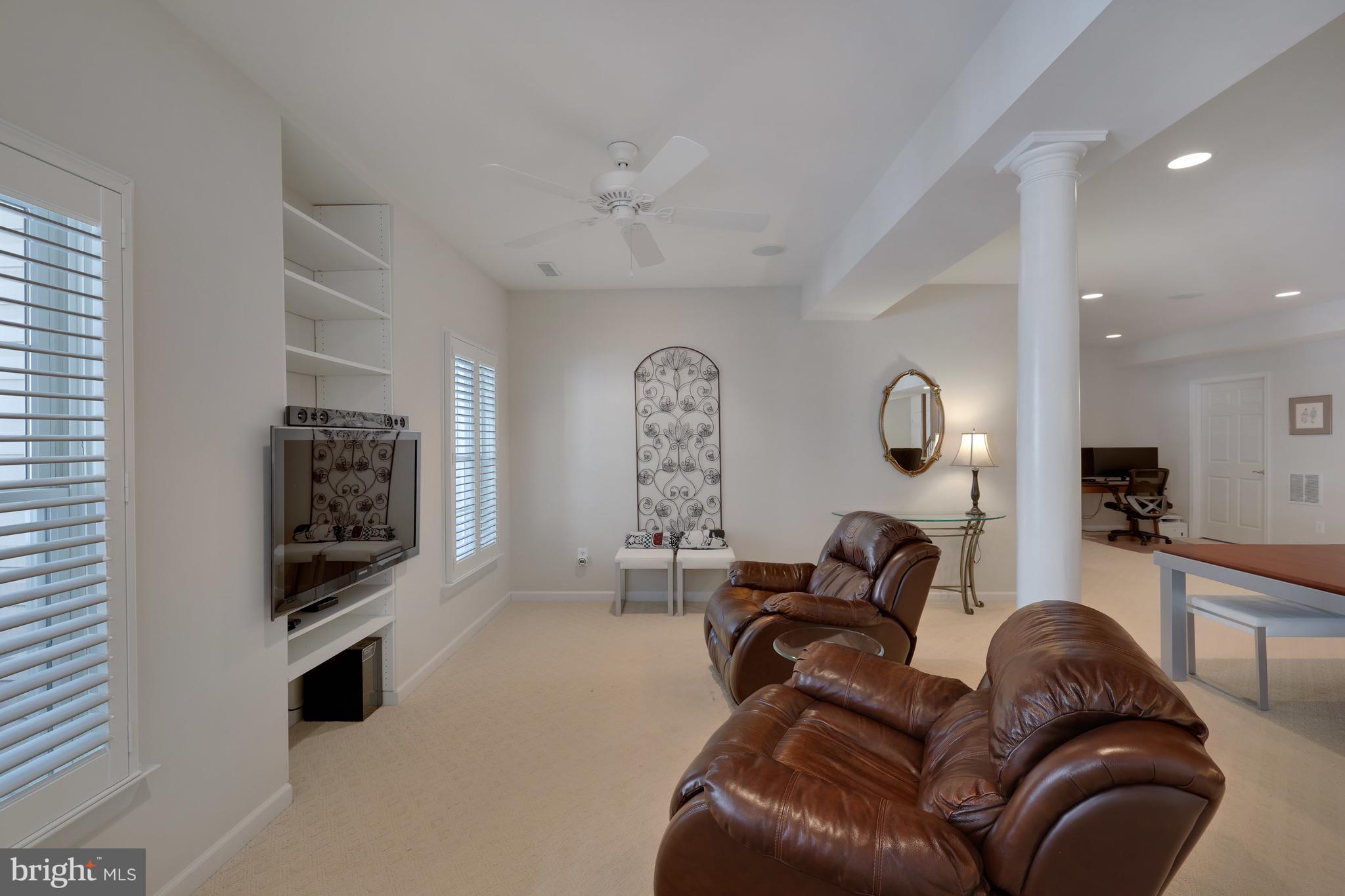 HUNT-BELMONT CNTRY CLUB - Residential