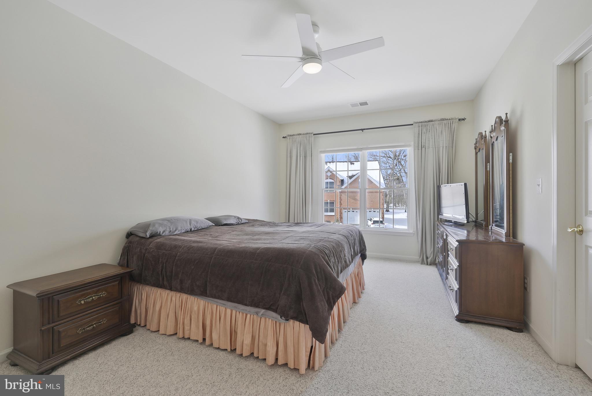 HUNT-BELMONT CNTRY CLUB - Residential