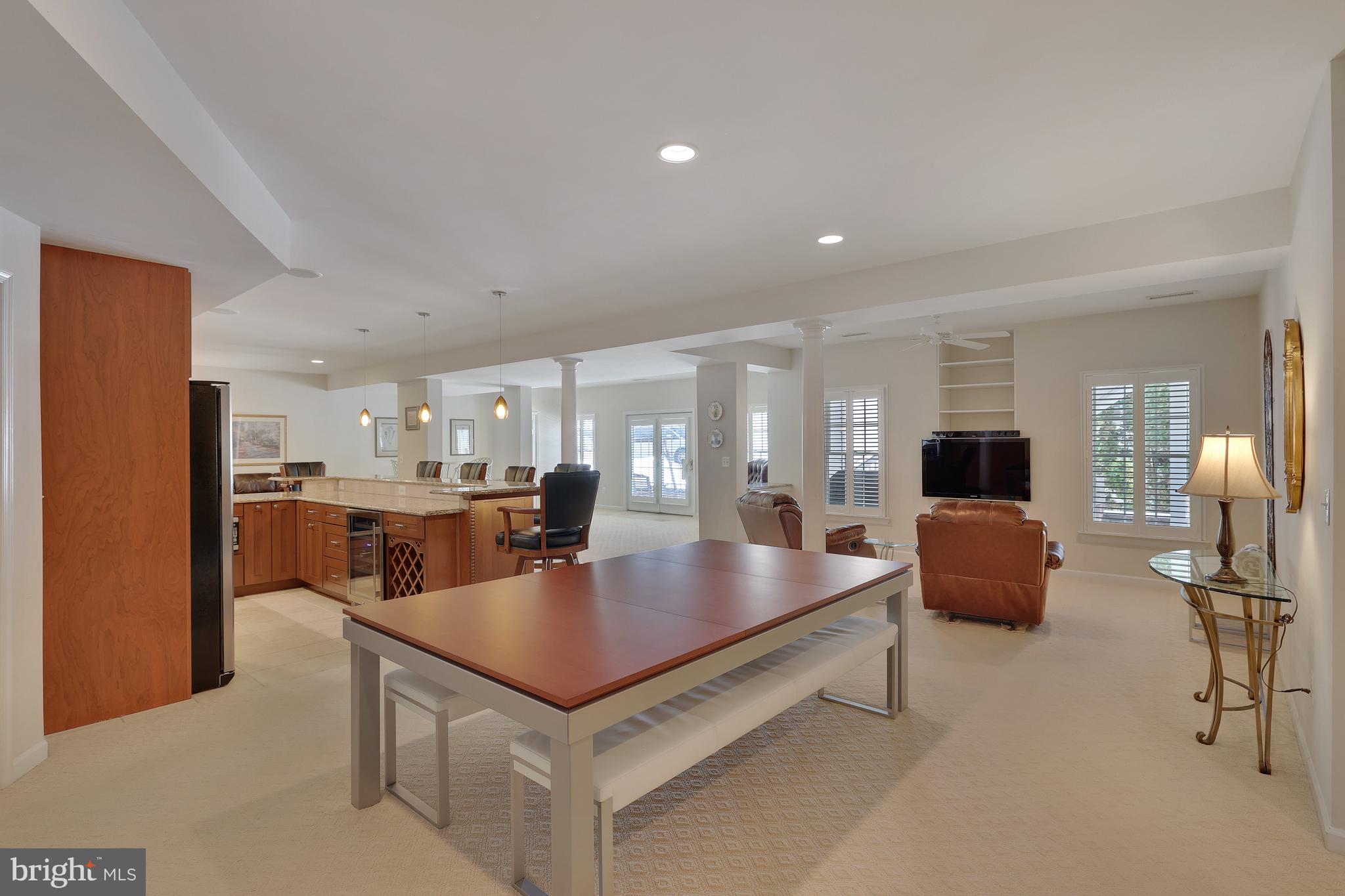 HUNT-BELMONT CNTRY CLUB - Residential