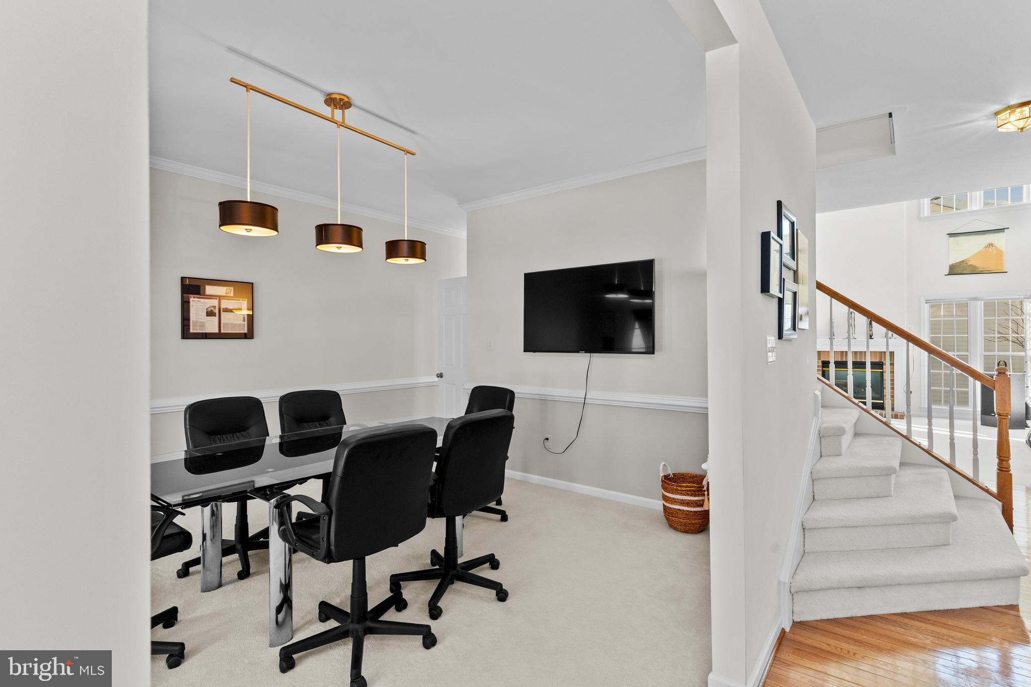 ASHBURN VILLAGE - Residential