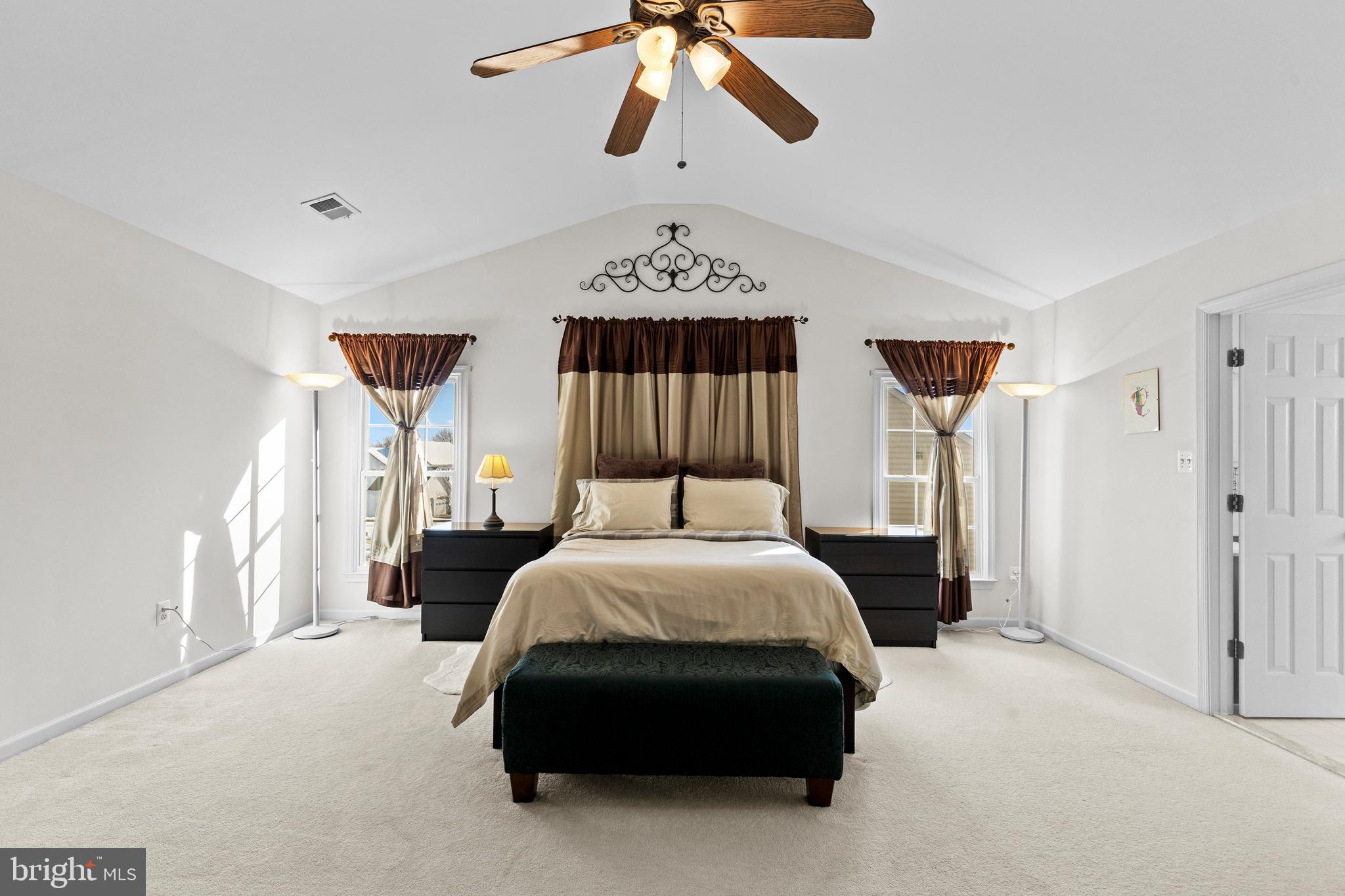 ASHBURN VILLAGE - Residential