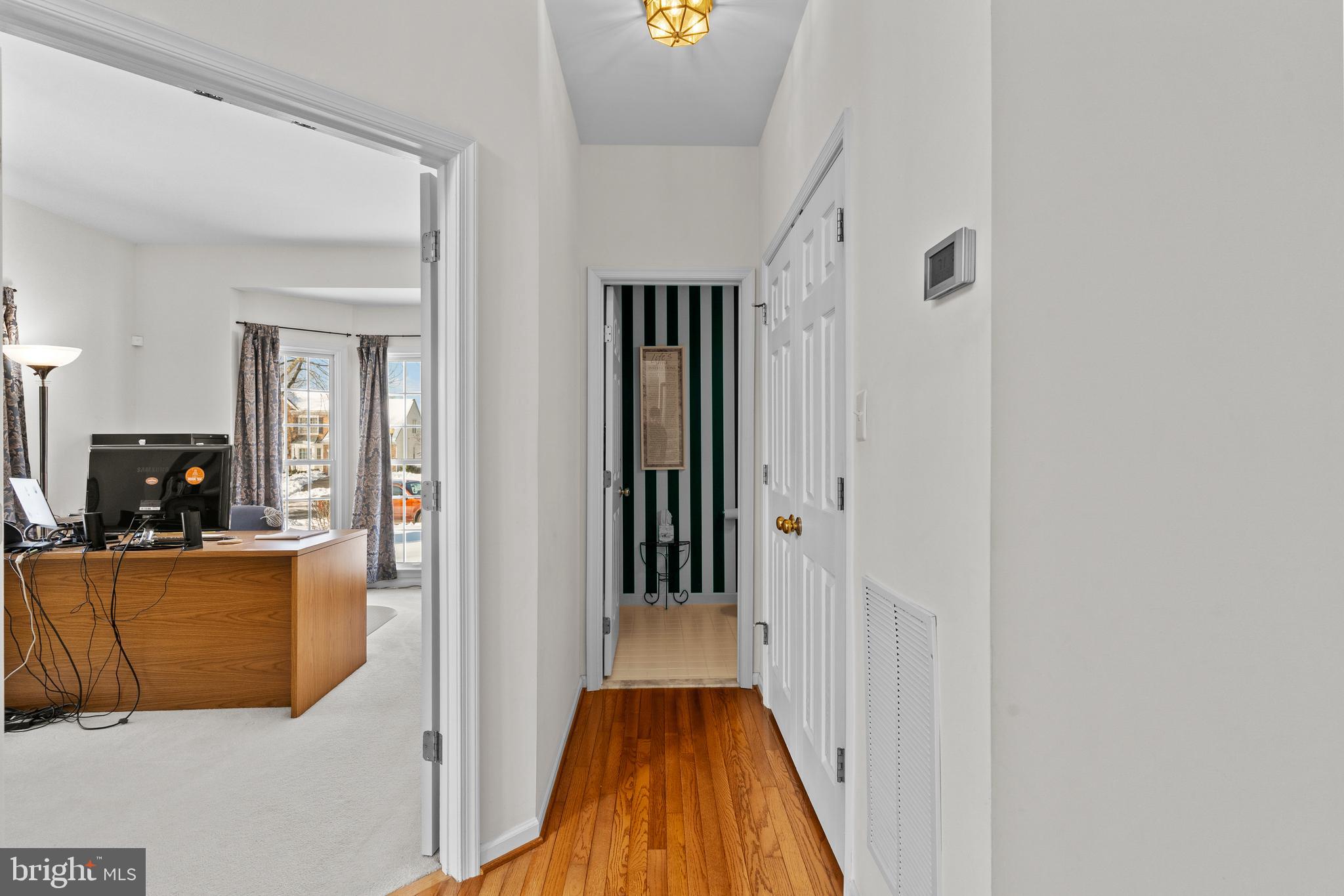 ASHBURN VILLAGE - Residential