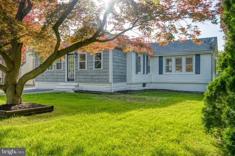 Photo of 1385 NEW HOLLAND PIKE, LANCASTER, PA 17601 (MLS # PALA2034088)