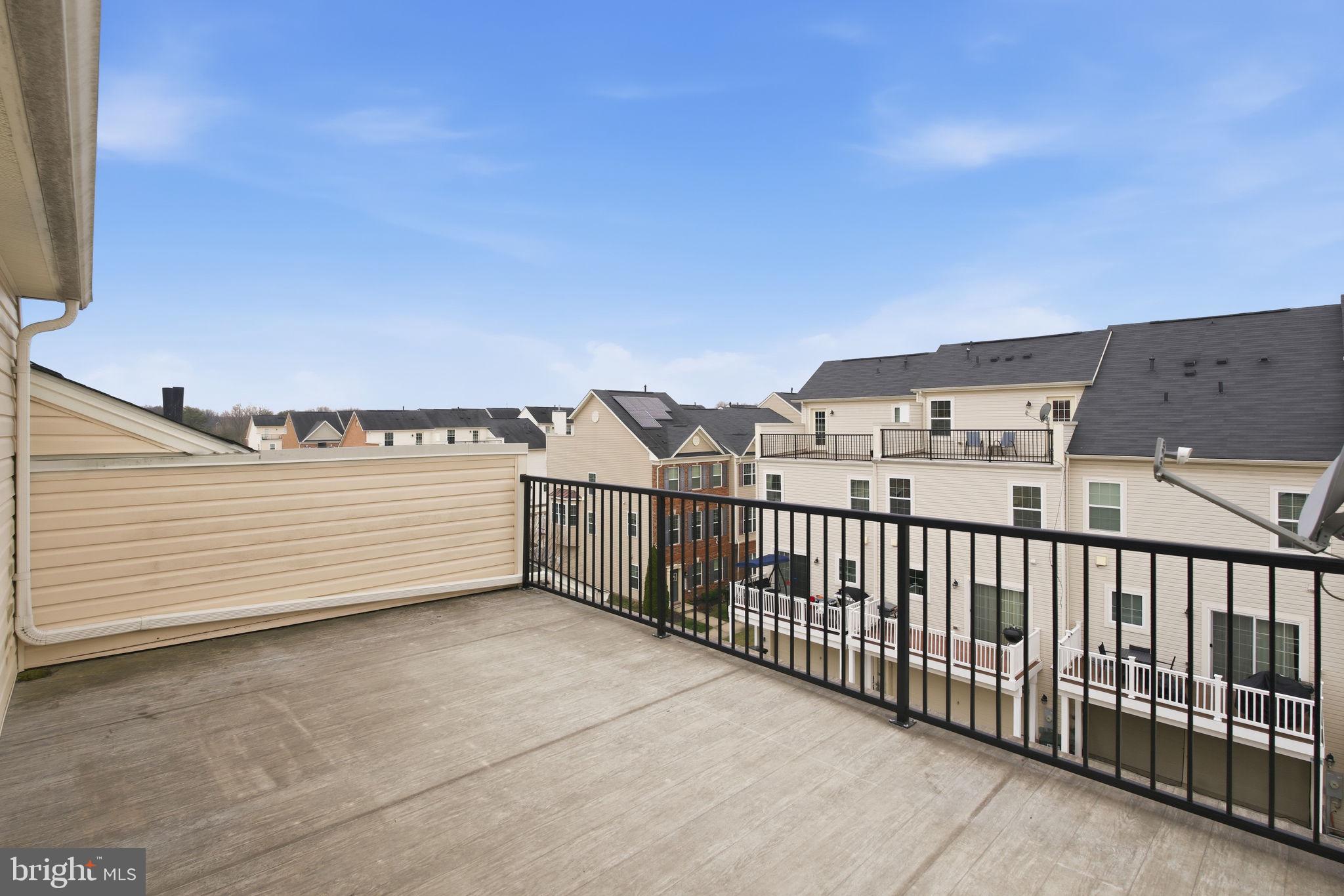 OXFORD SQUARE - Residential Lease