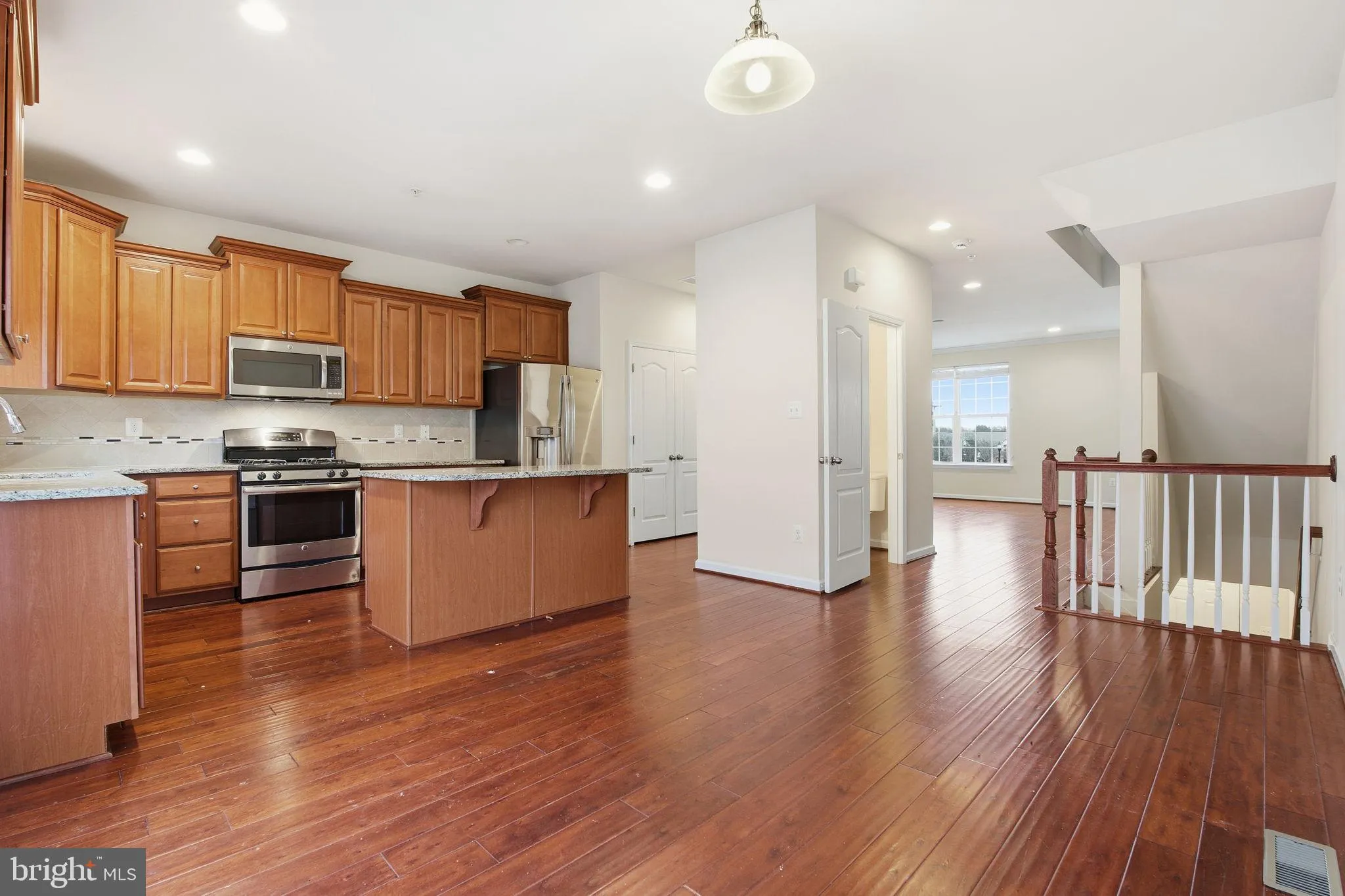 Hanover, Maryland 21076, United States, 4 Bedrooms Bedrooms, ,5 BathroomsBathrooms,Residential,Active,255286