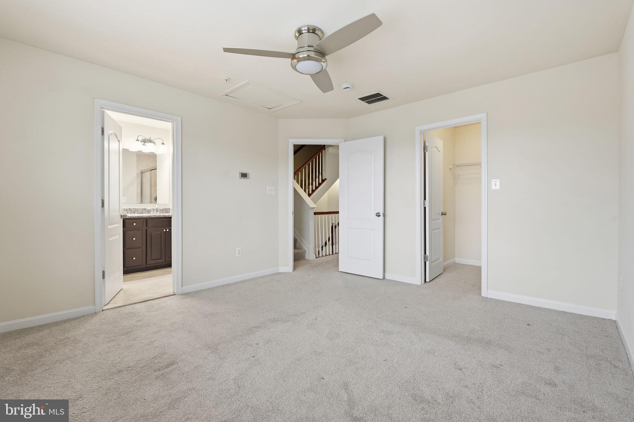 OXFORD SQUARE - Residential Lease