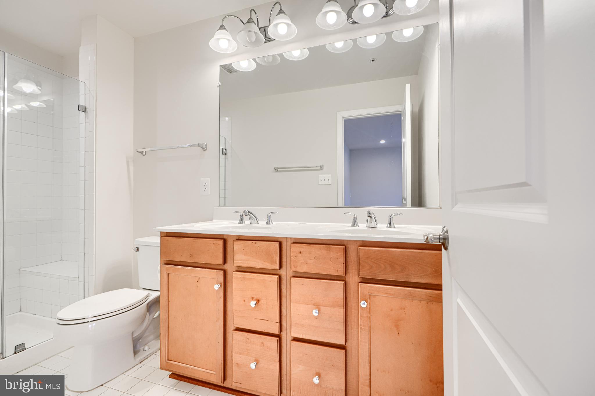 METRO POINTE - Residential Lease