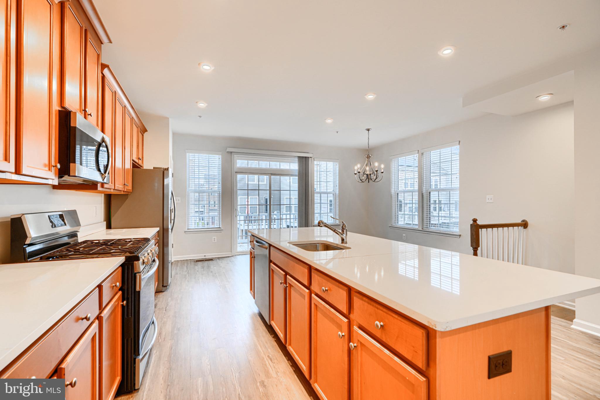 METRO POINTE - Residential Lease