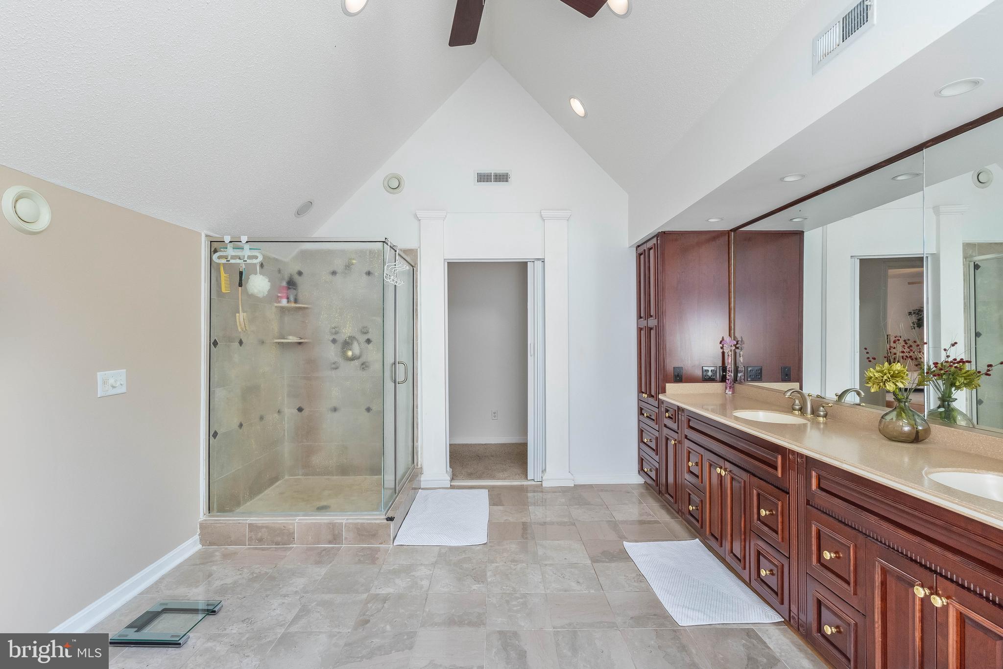 RIVERS END - Residential