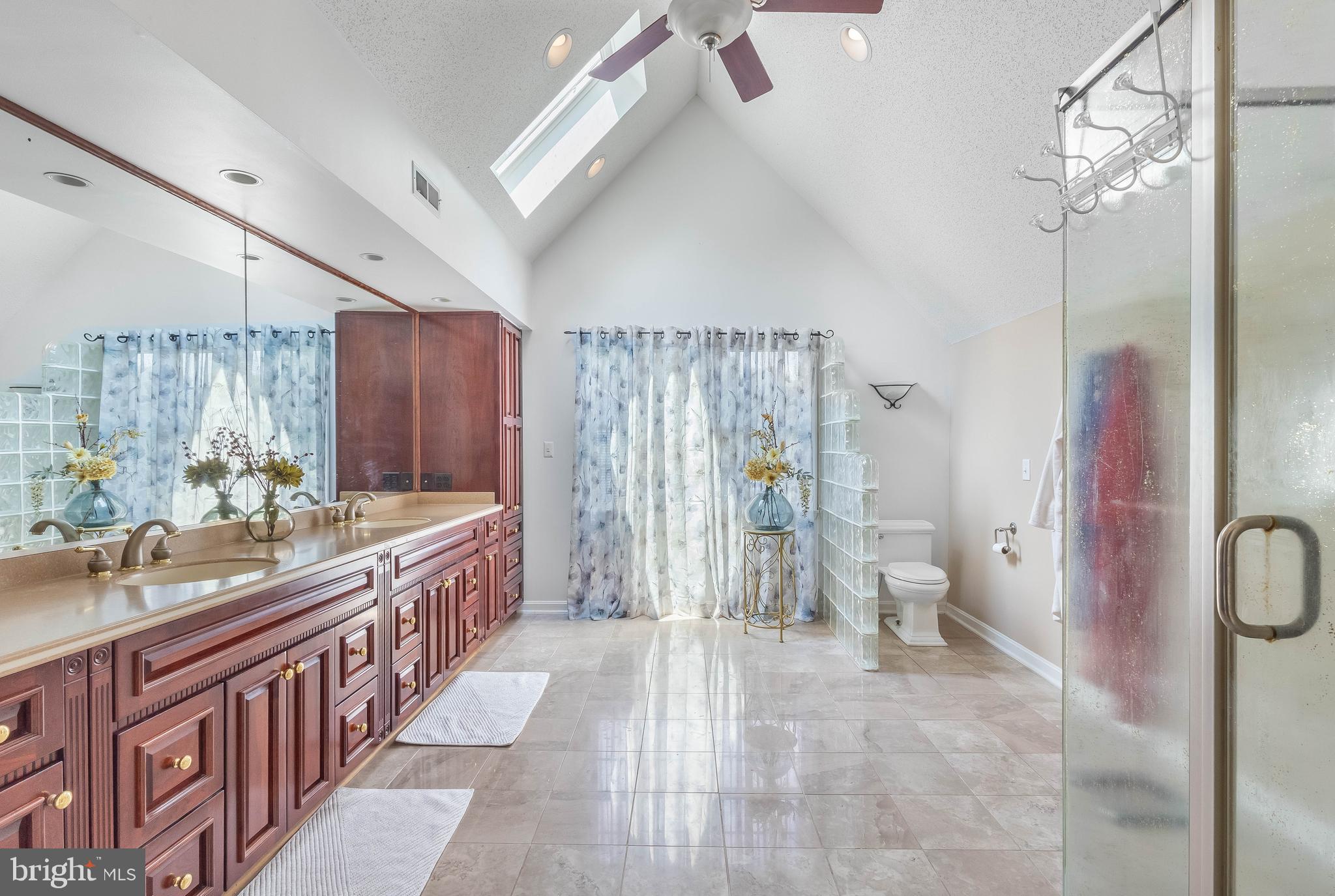 RIVERS END - Residential