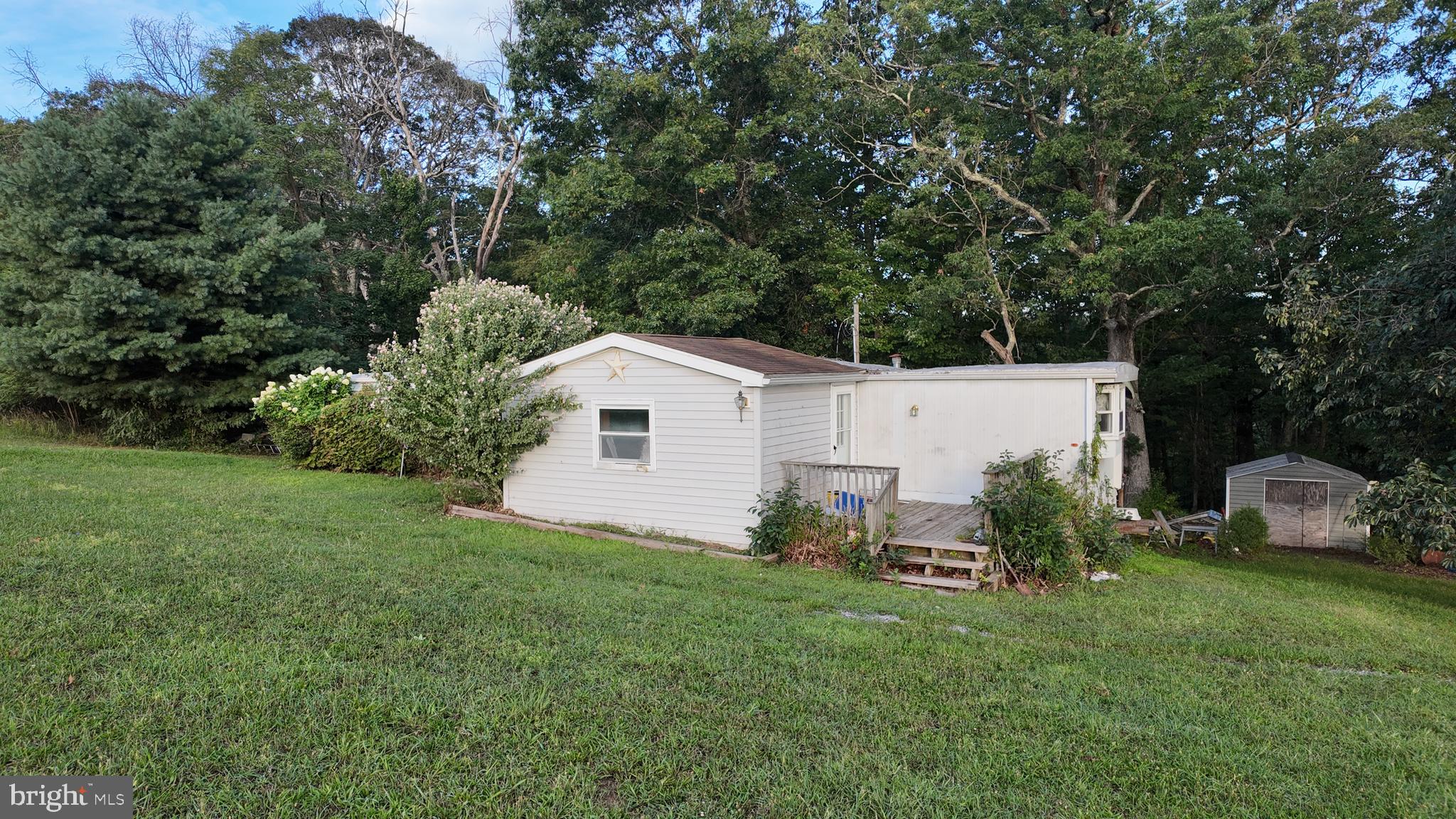 607 FELLER DRIVE