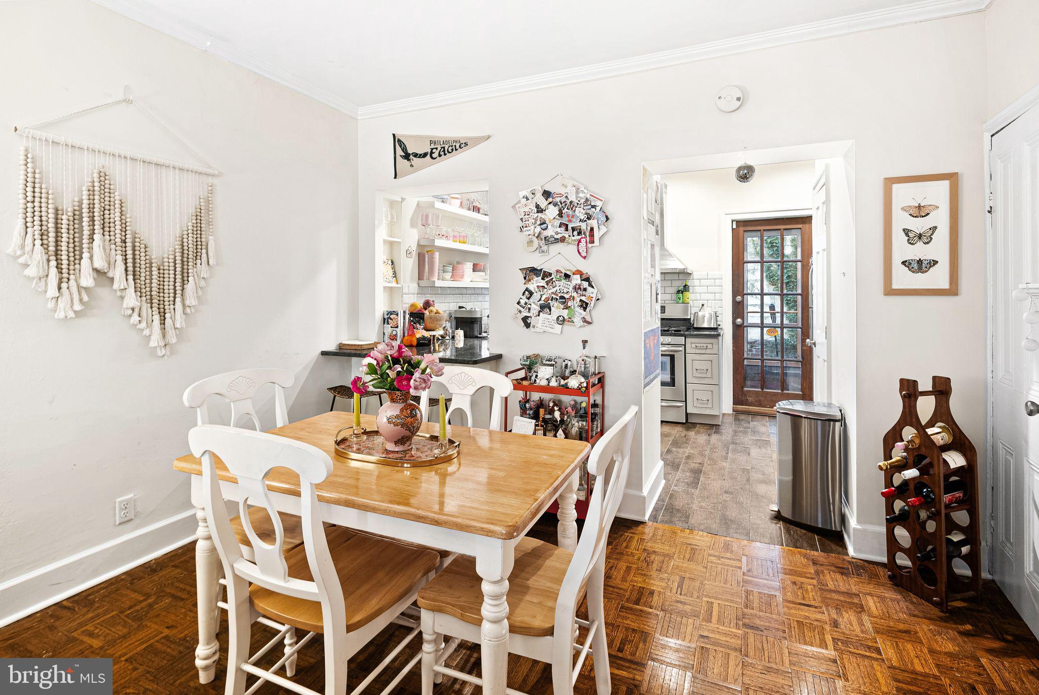 LOGAN SQUARE - Residential