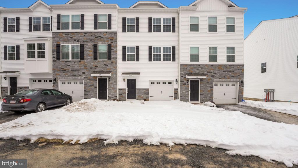 Photo of 172 Bell Court, SELLERSVILLE, PA 18960 (MLS # PABU2112406)