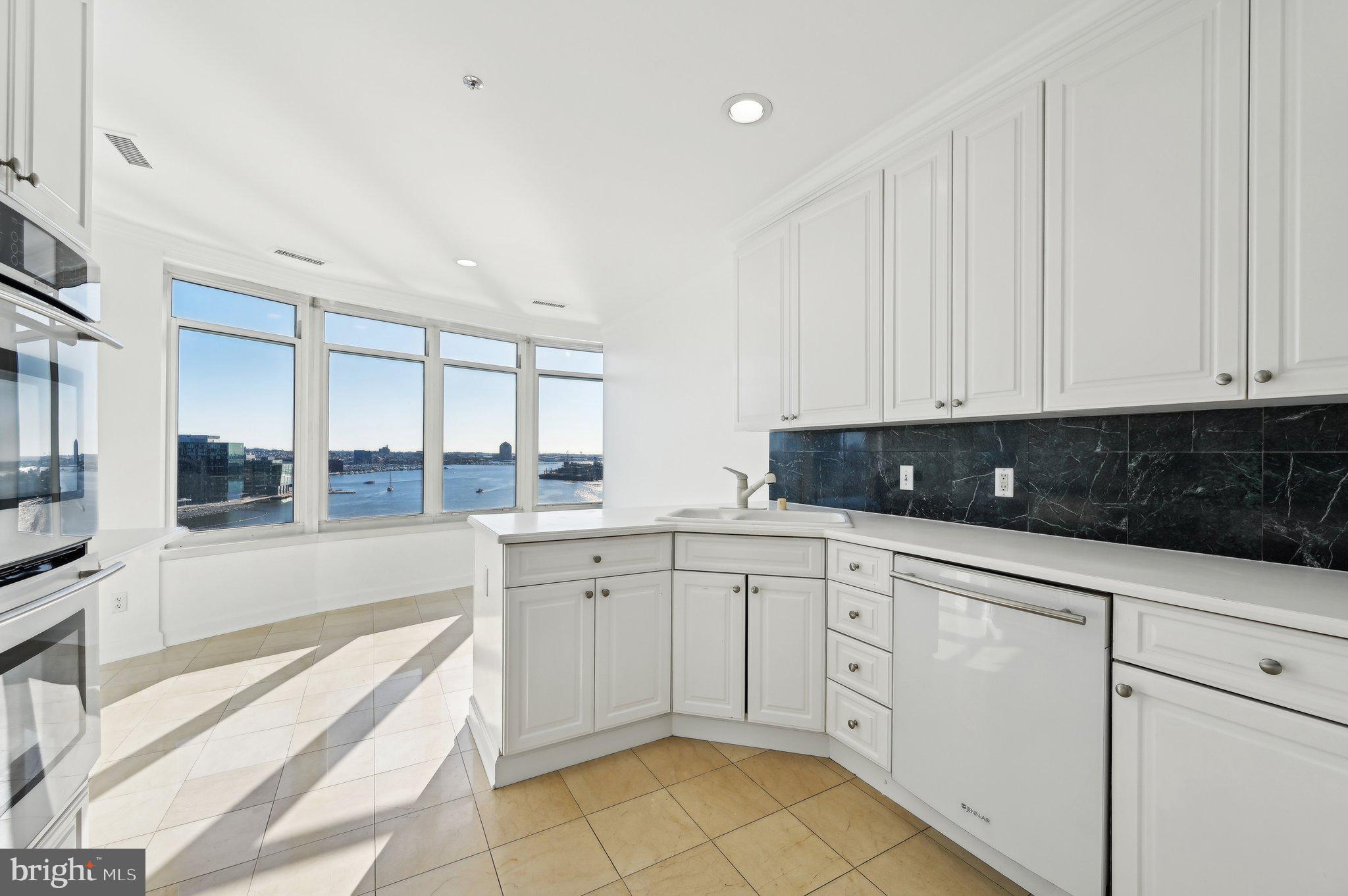 HARBORVIEW - Residential