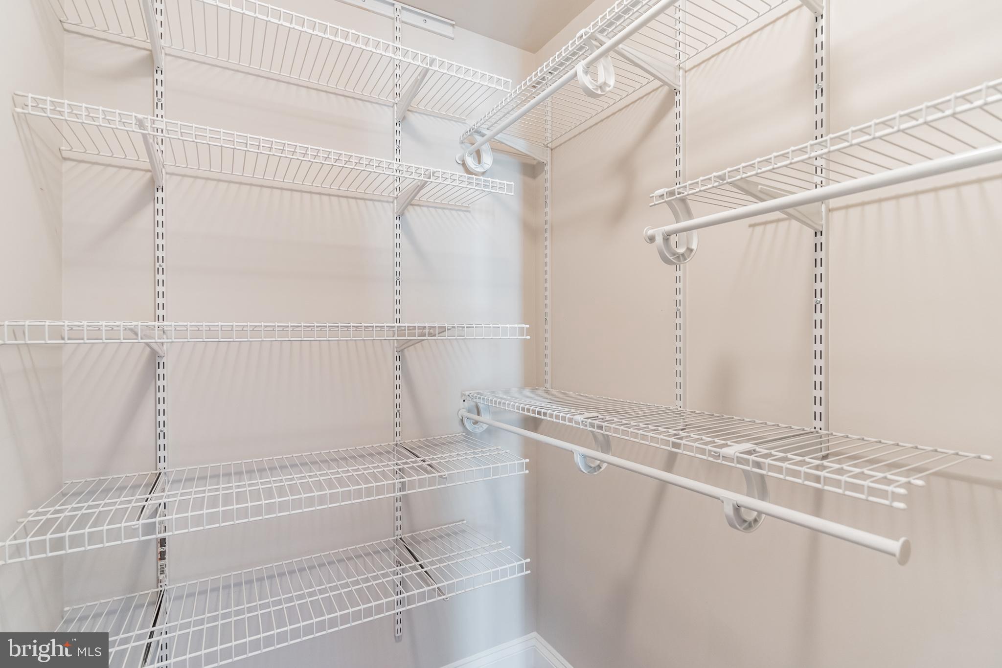 CAMERON PARK - Residential Lease