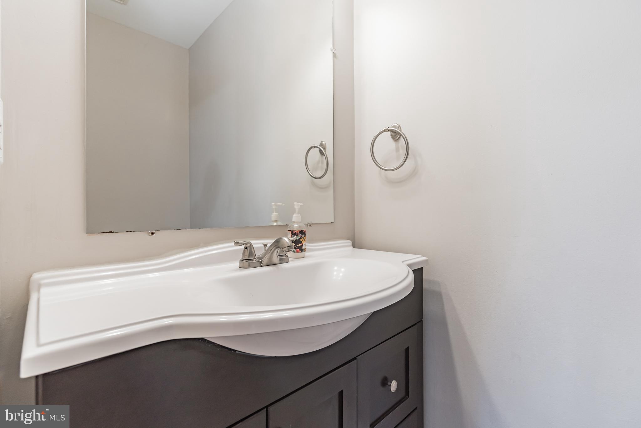 CAMERON PARK - Residential Lease