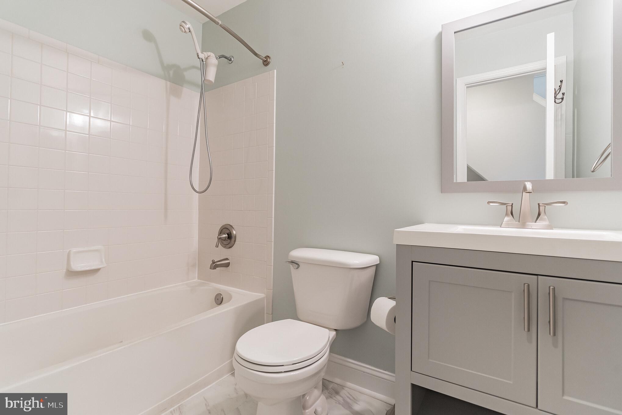 CAMERON PARK - Residential Lease