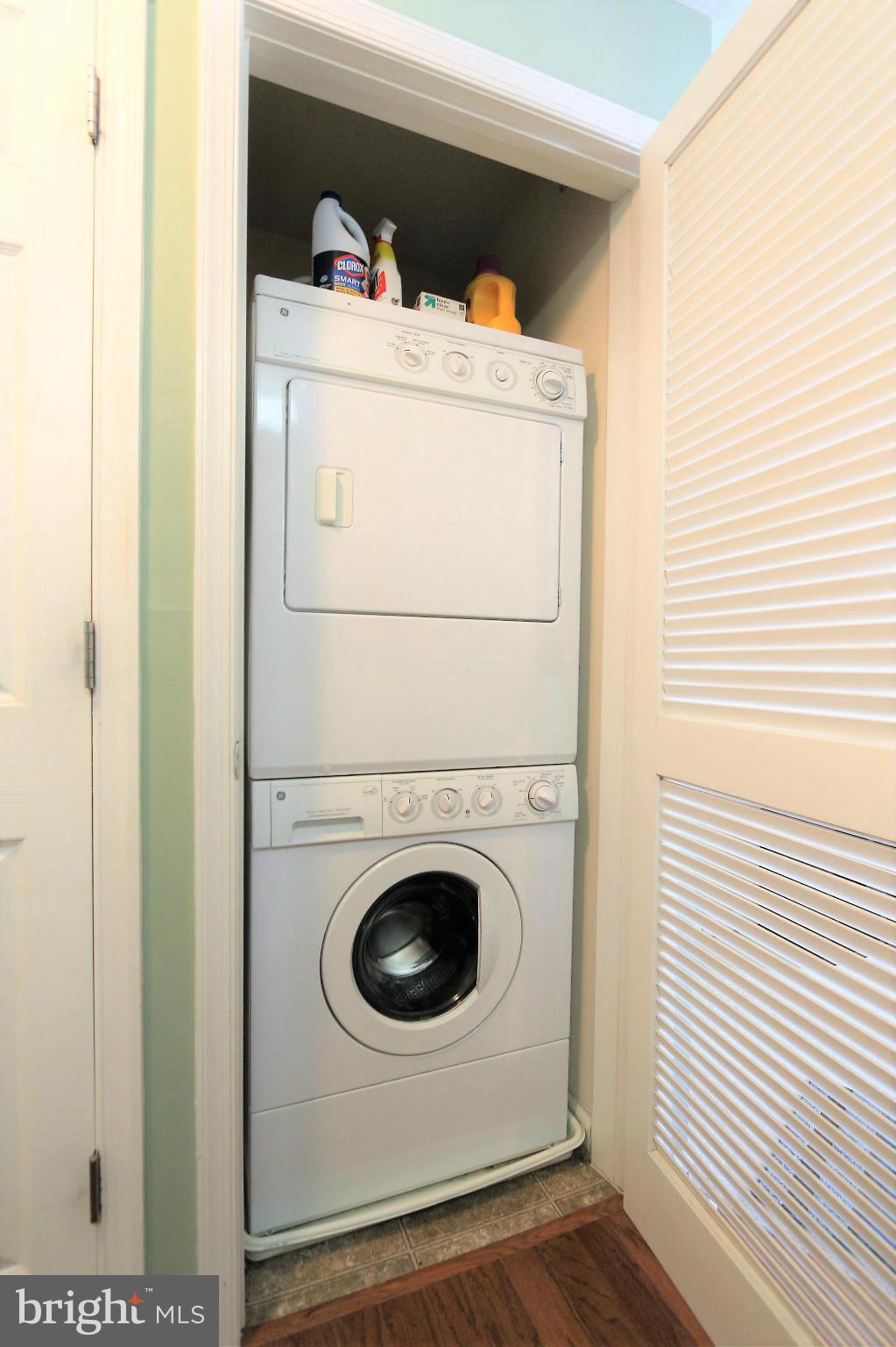 CHANTILLY PARK - Residential