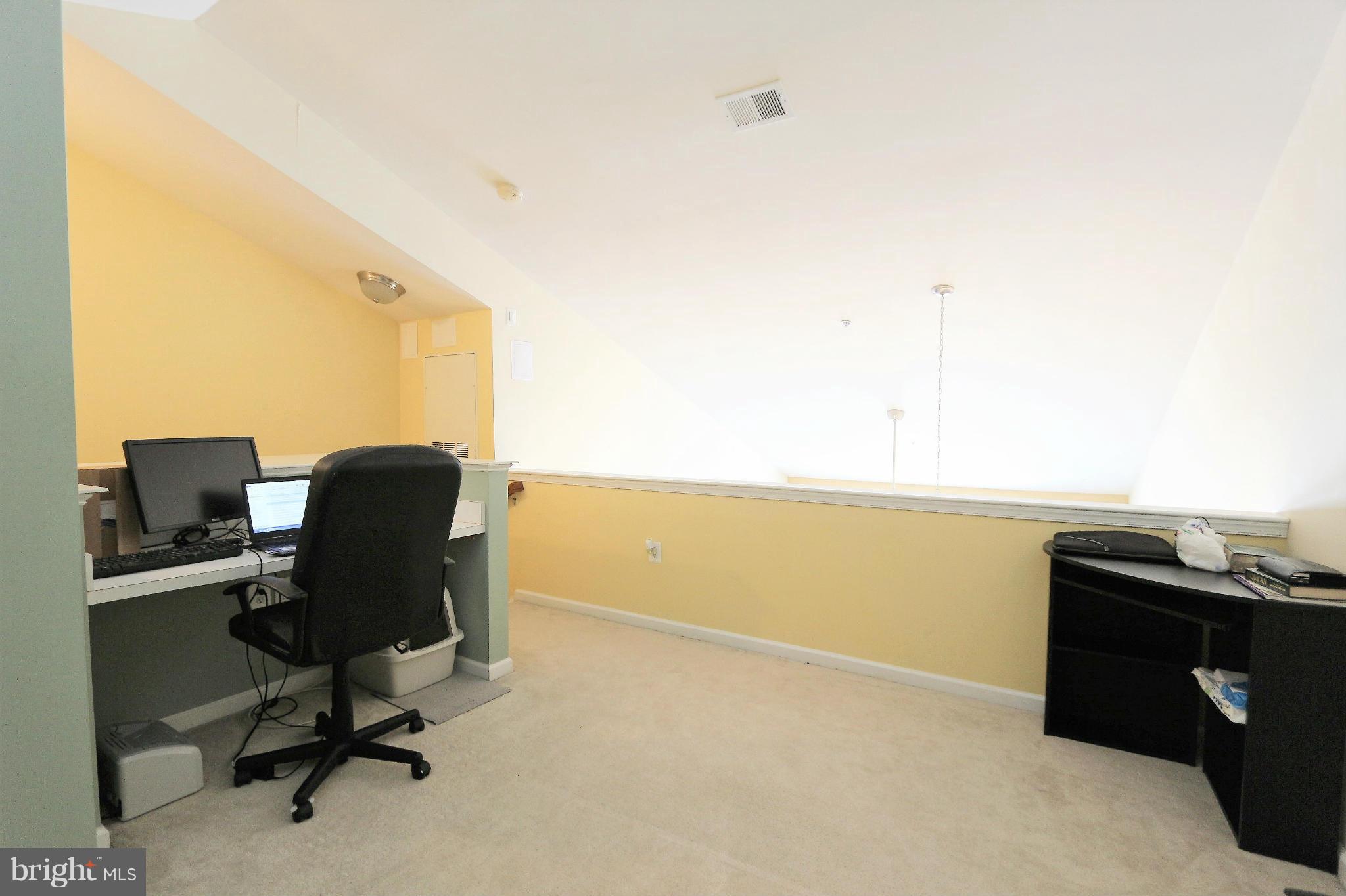 CHANTILLY PARK - Residential