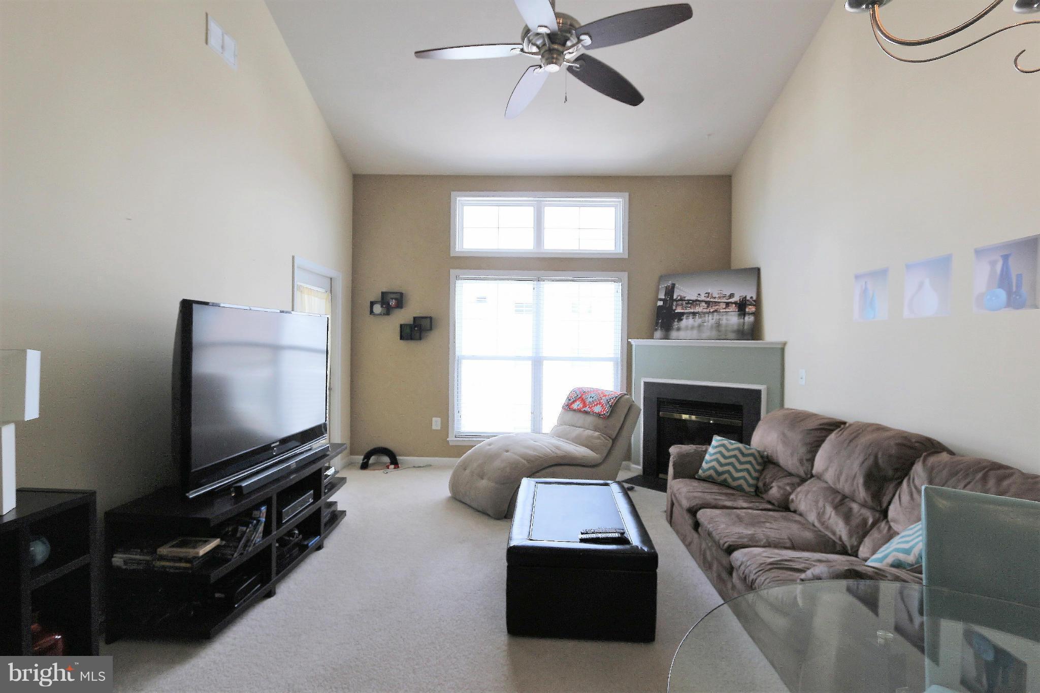 CHANTILLY PARK - Residential