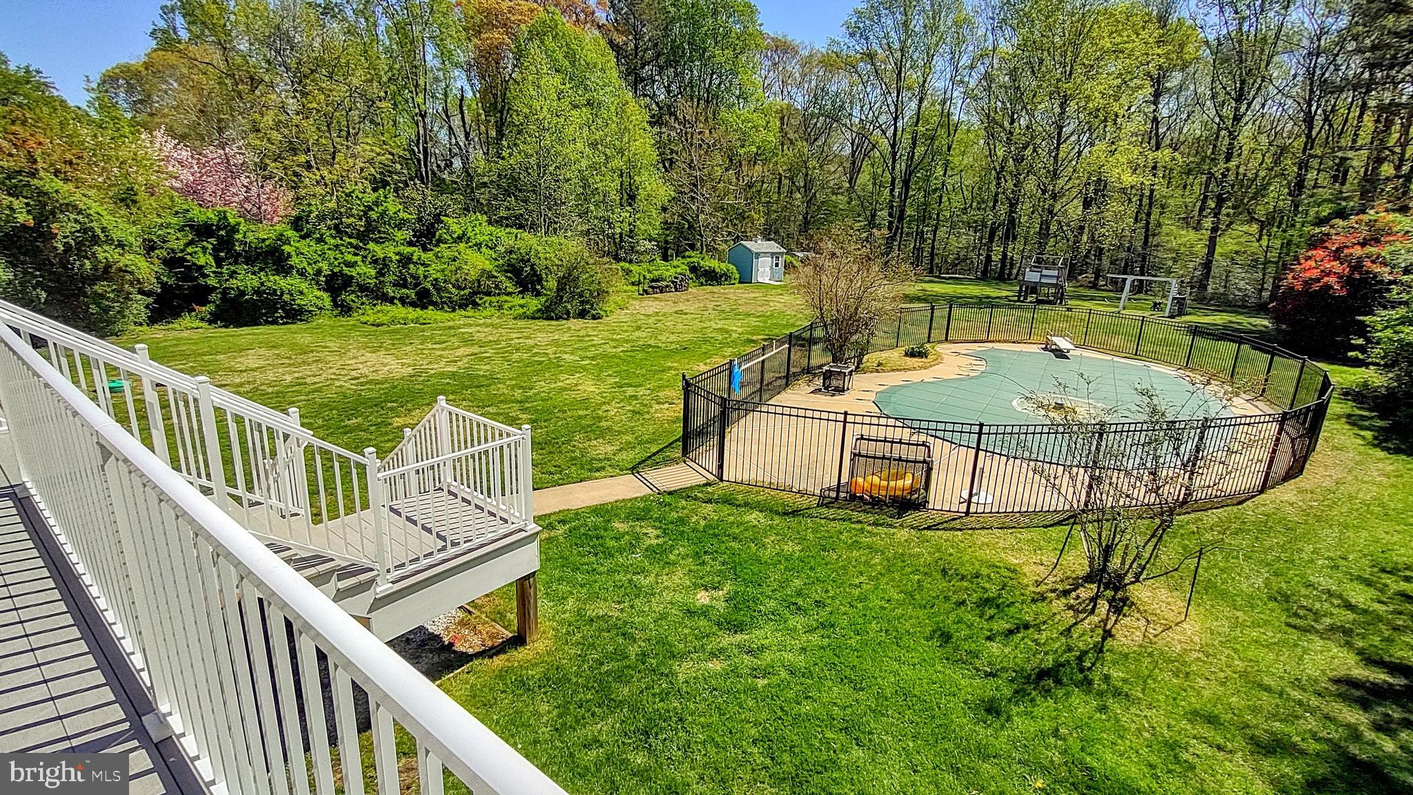 RED HILL - Residential