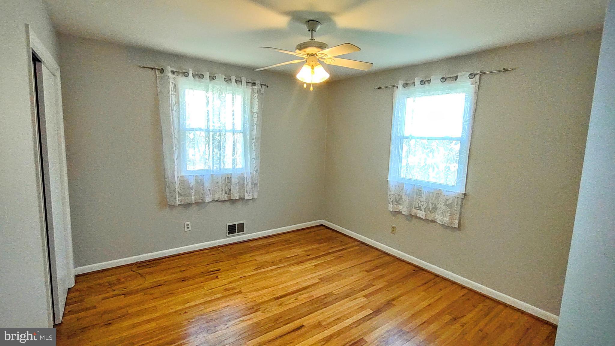 RED HILL - Residential