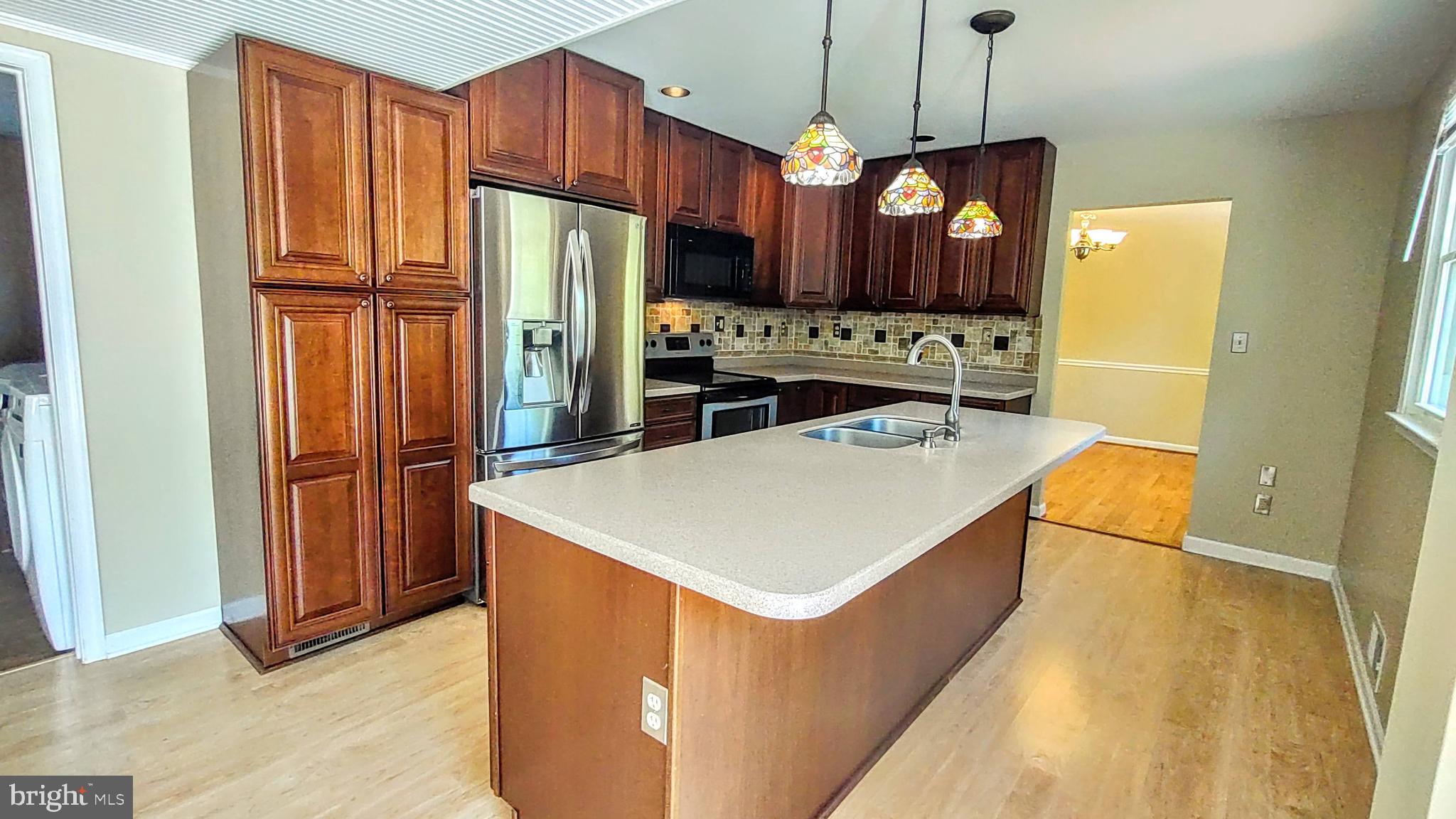 RED HILL - Residential