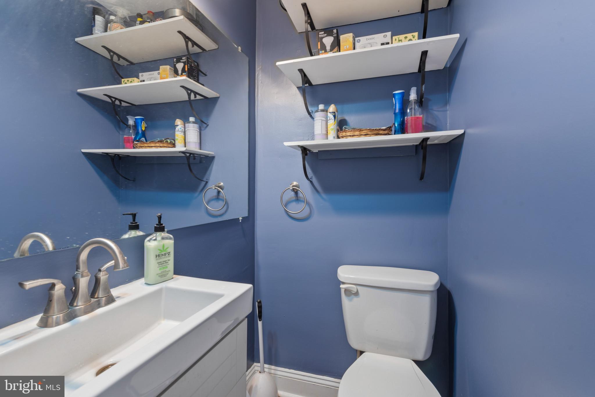 LAKE WALKER - Residential