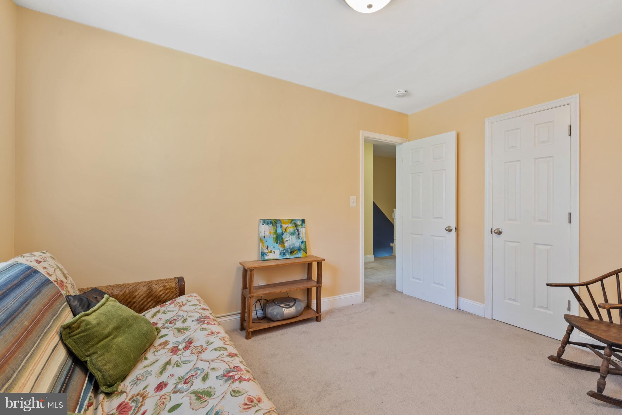 LAKE WALKER - Residential