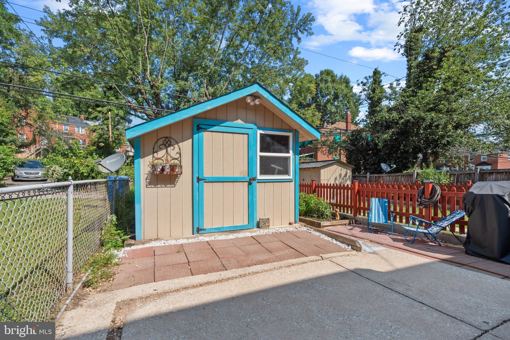 LAKE WALKER - Residential