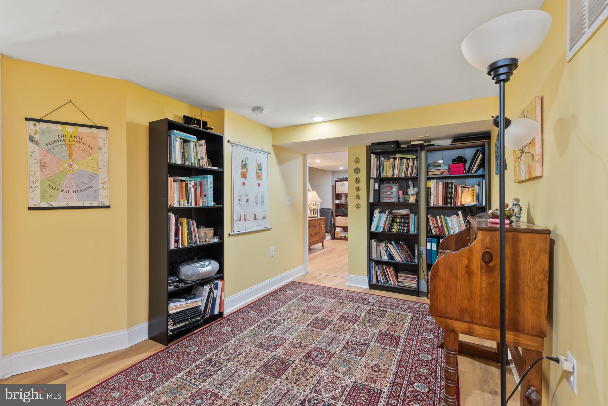 LAKE WALKER - Residential