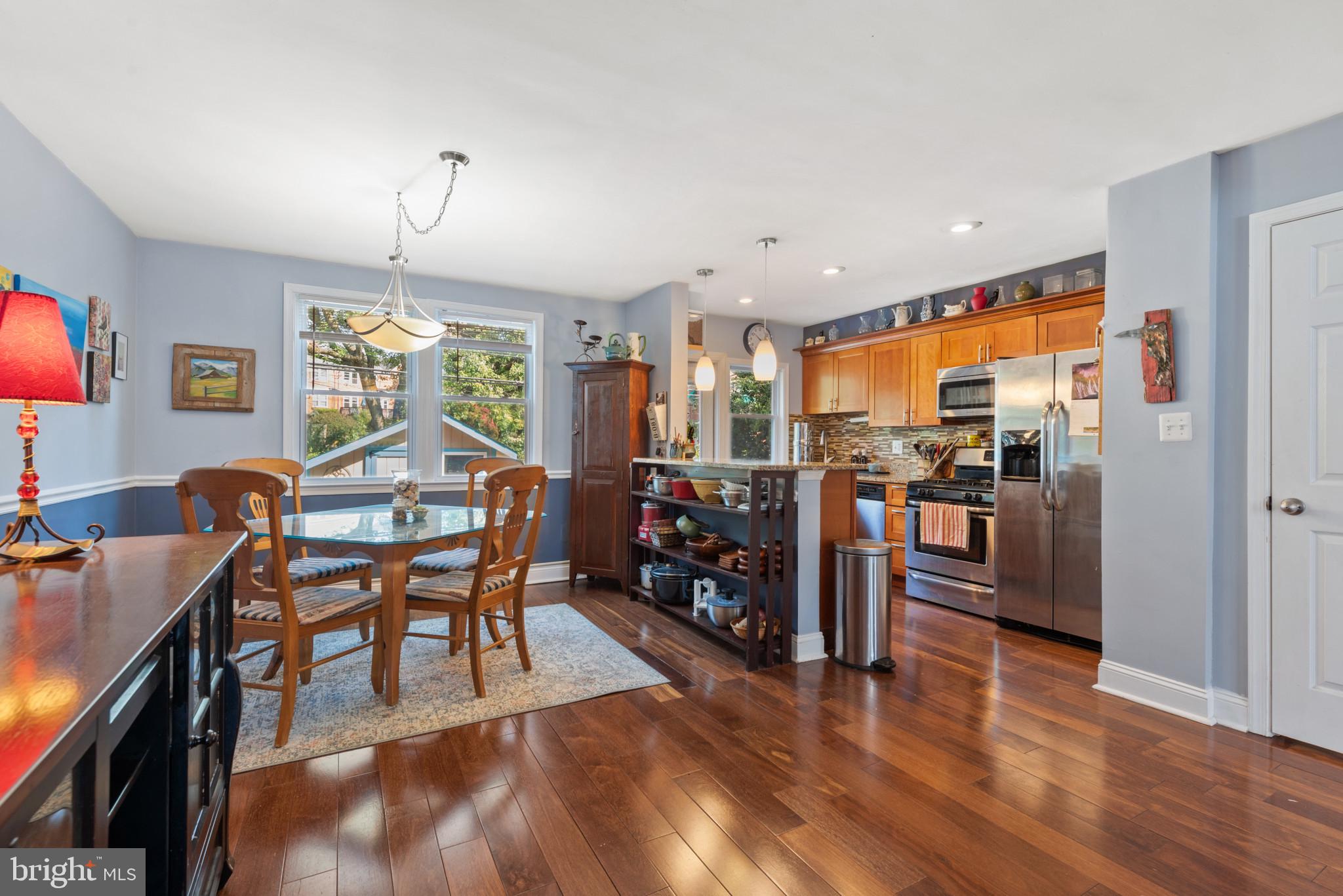 LAKE WALKER - Residential