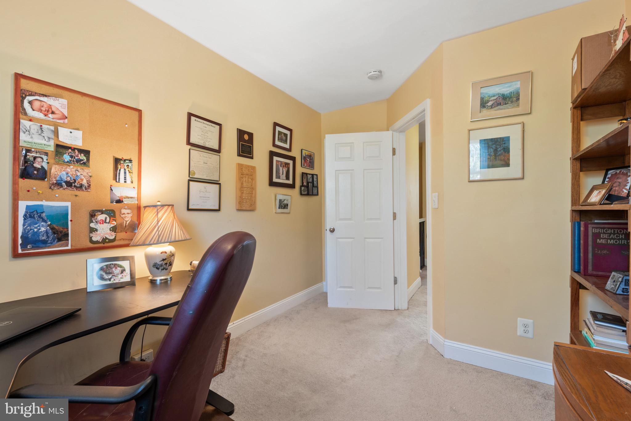 LAKE WALKER - Residential