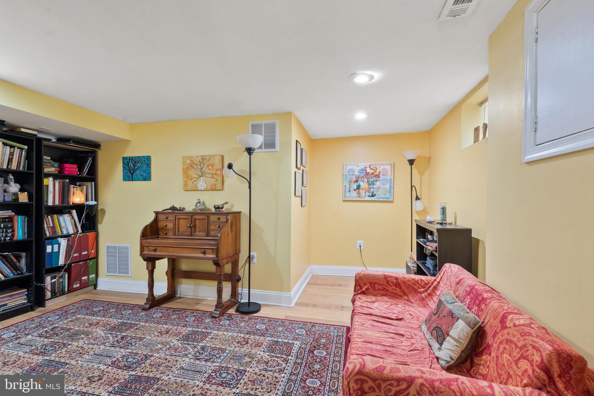 LAKE WALKER - Residential