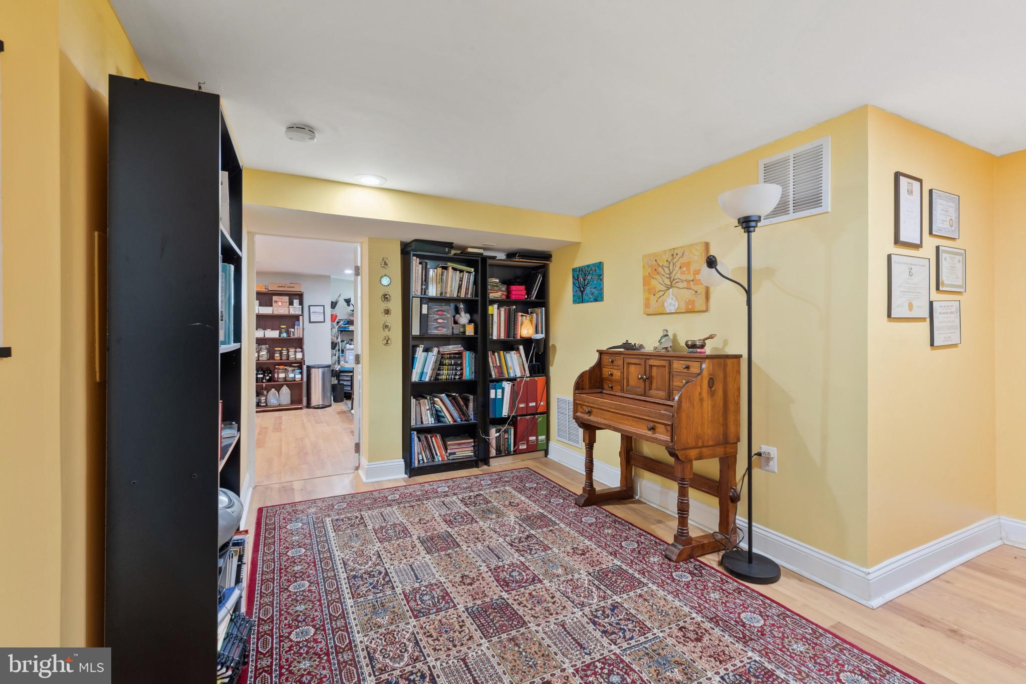 LAKE WALKER - Residential