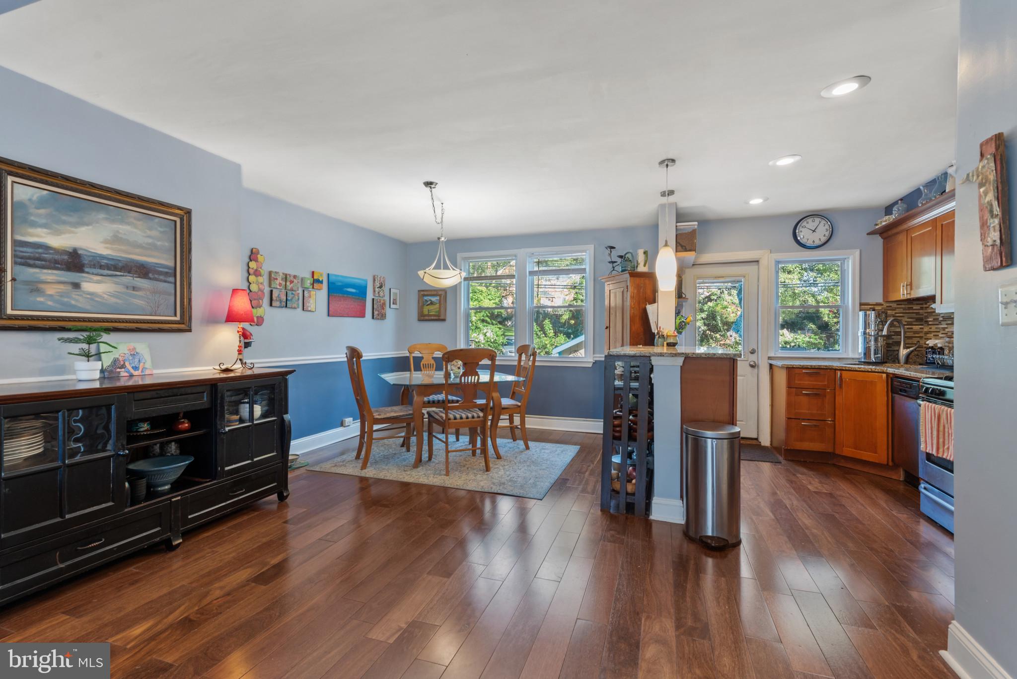 LAKE WALKER - Residential