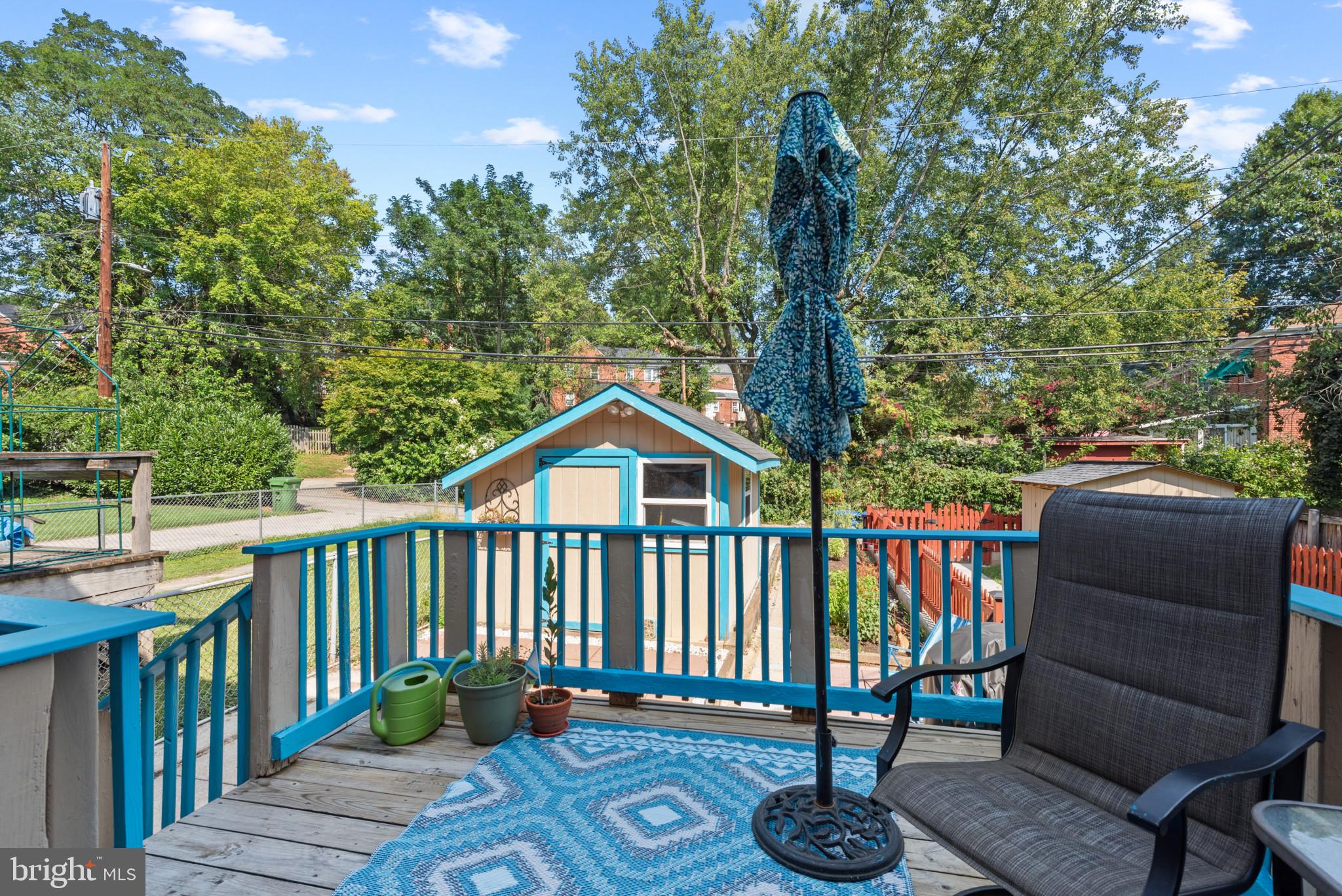 LAKE WALKER - Residential