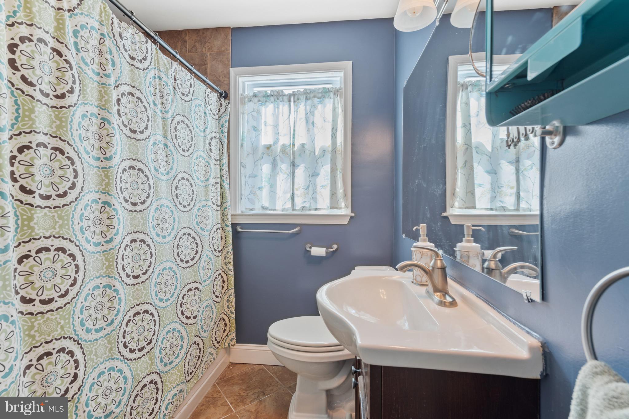 LAKE WALKER - Residential