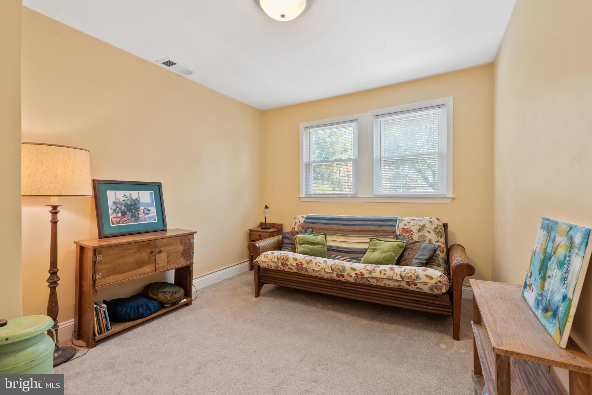 LAKE WALKER - Residential