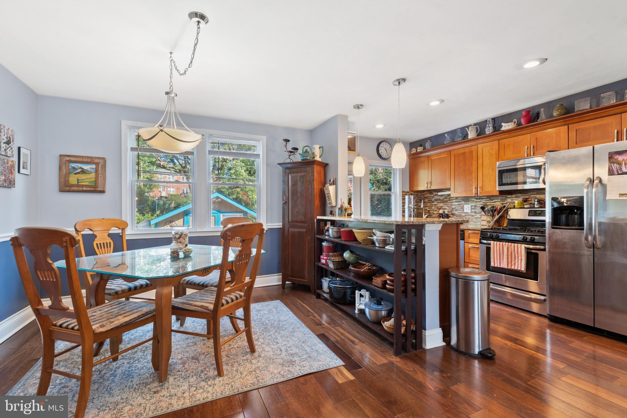 LAKE WALKER - Residential