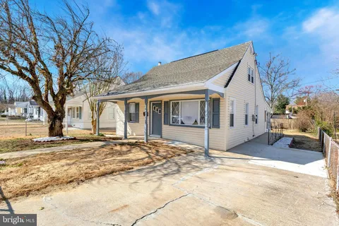 10 Dinsmore Avenue, Glen Burnie, MD 21061 - MLS#: MDAA2108586