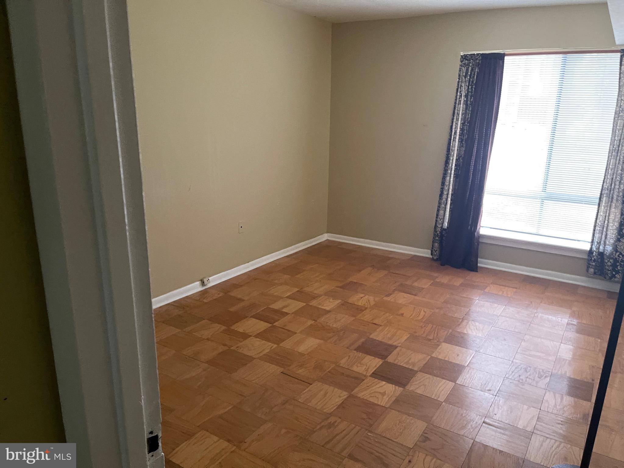 CHELSEA WOODS CONDO - Residential