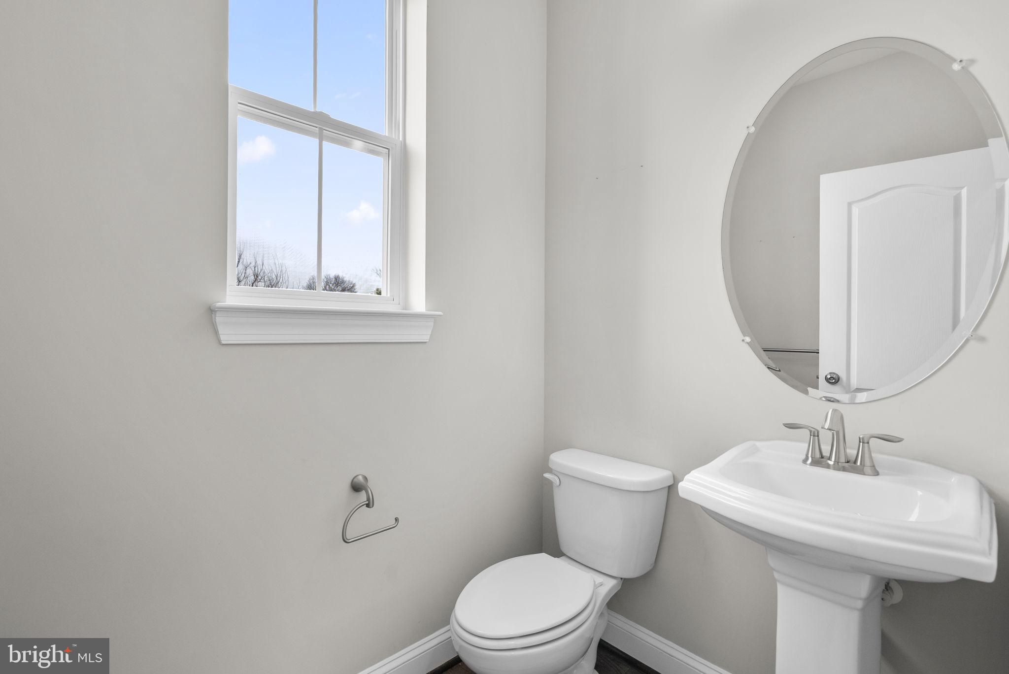 ANNAPOLIS TOWNES AT NEAL FARM - Residential