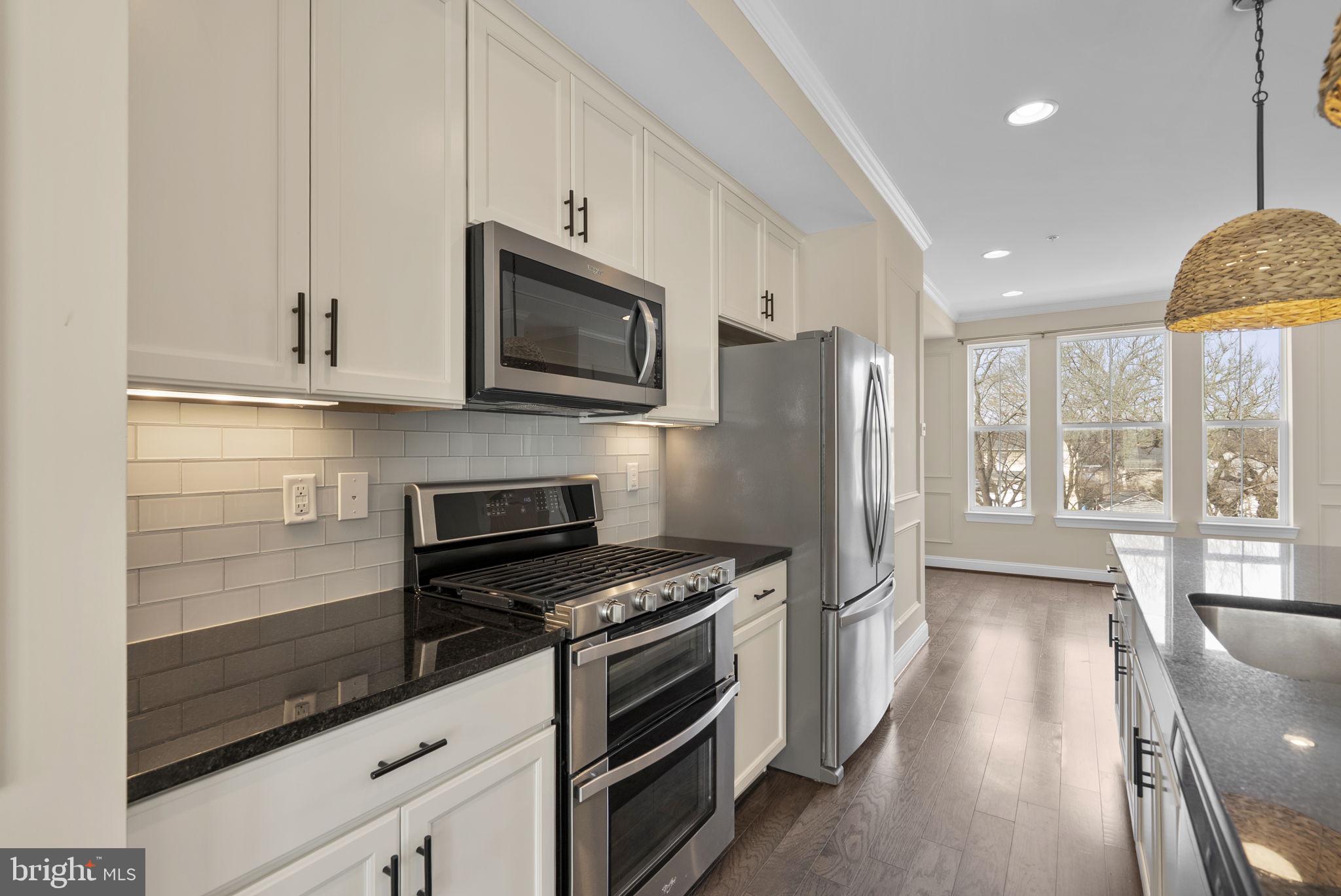 ANNAPOLIS TOWNES AT NEAL FARM - Residential