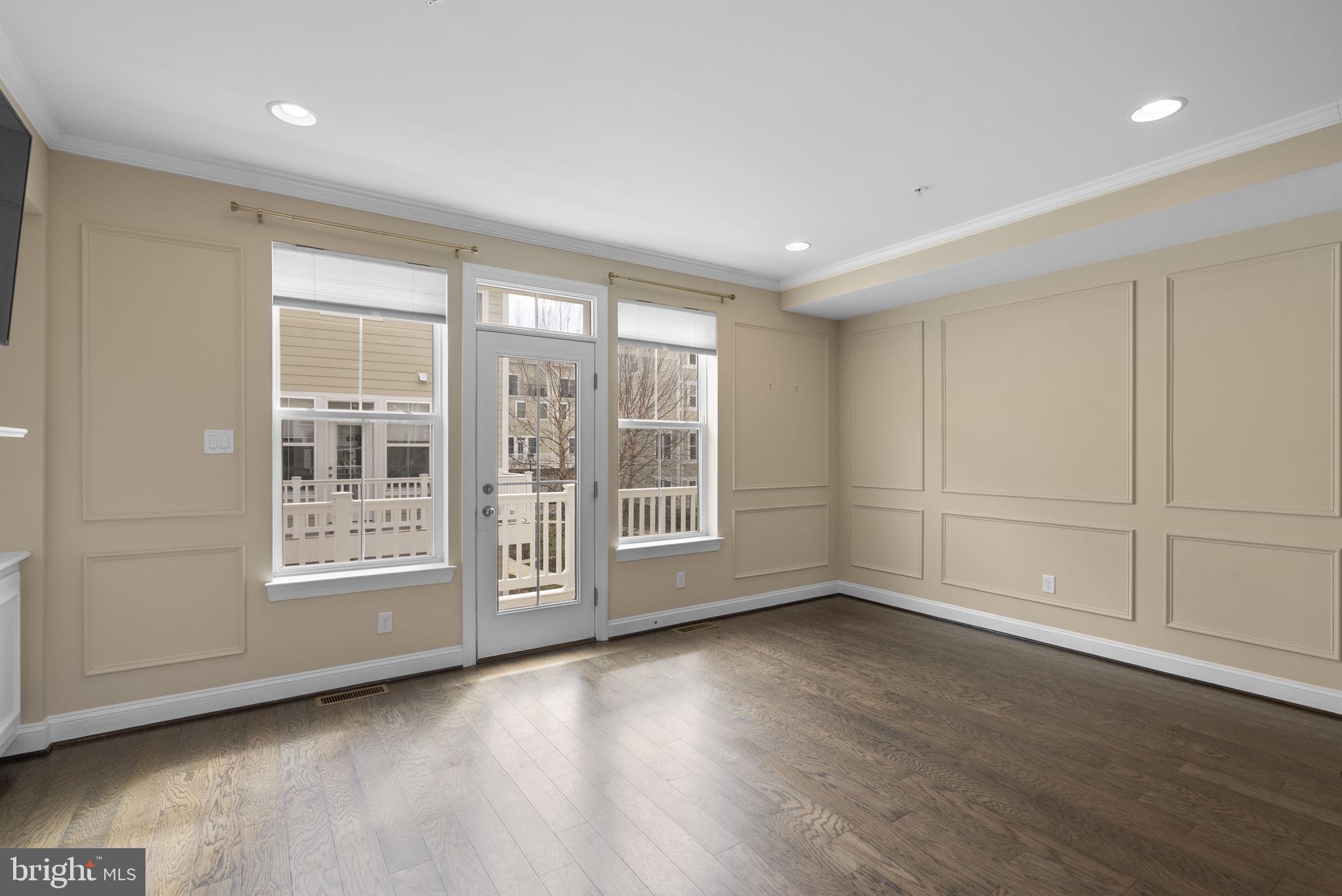 ANNAPOLIS TOWNES AT NEAL FARM - Residential